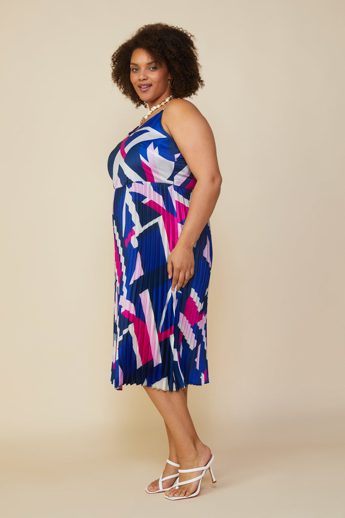 Plus Size - Geo Print Pleated Midi Dress