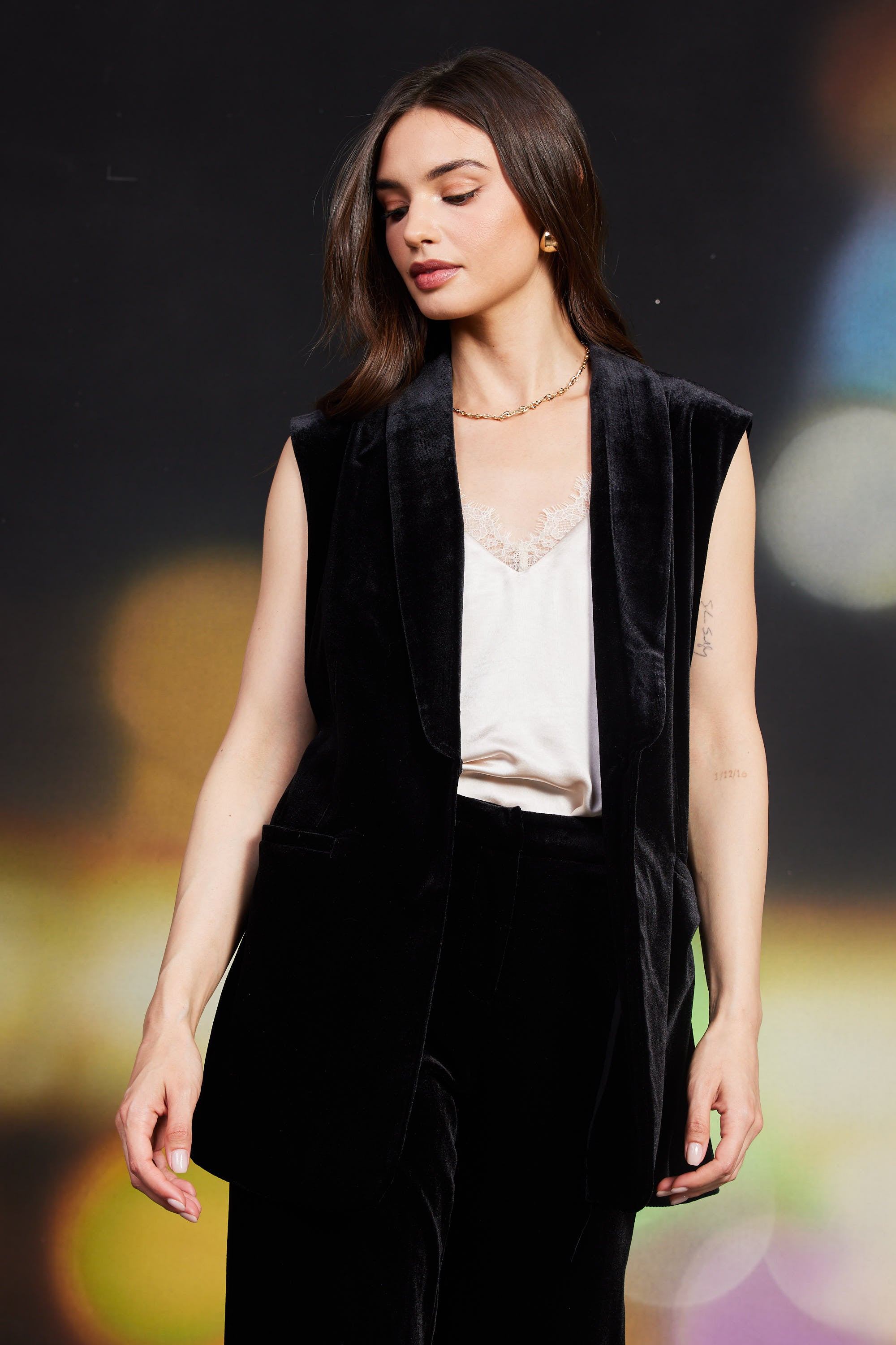 Velvet Vest with Self Tie – SKIES ARE BLUE Velvet Vest with Self Tie – SKIES ARE BLUE
