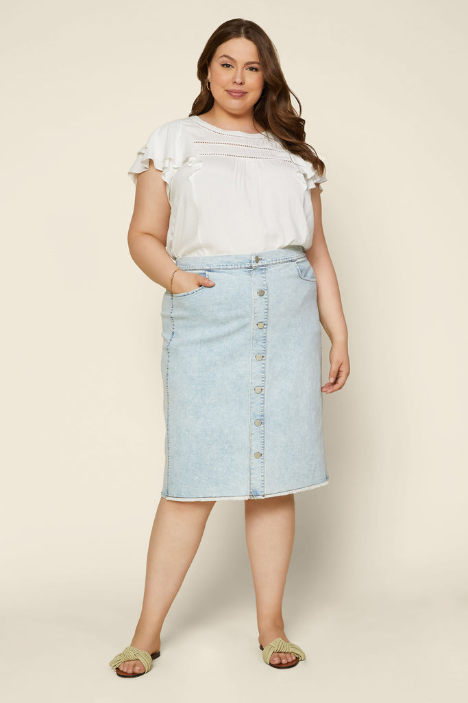 Plus Size - Ruffled Lace Detail Top