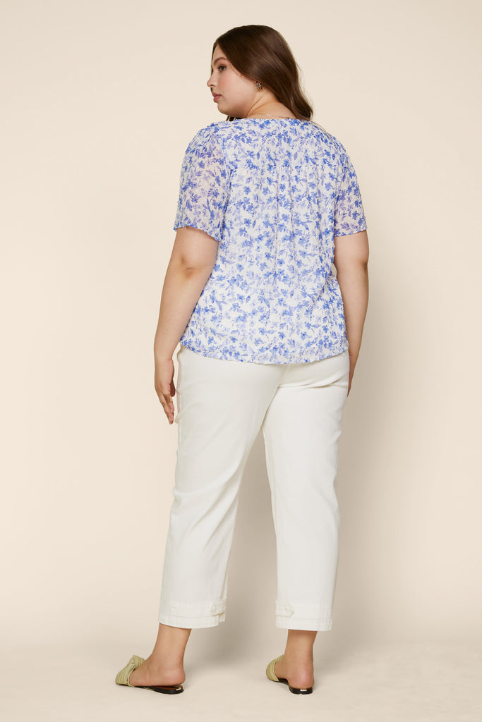 Plus Size - Sweet Floral Ruffled Top