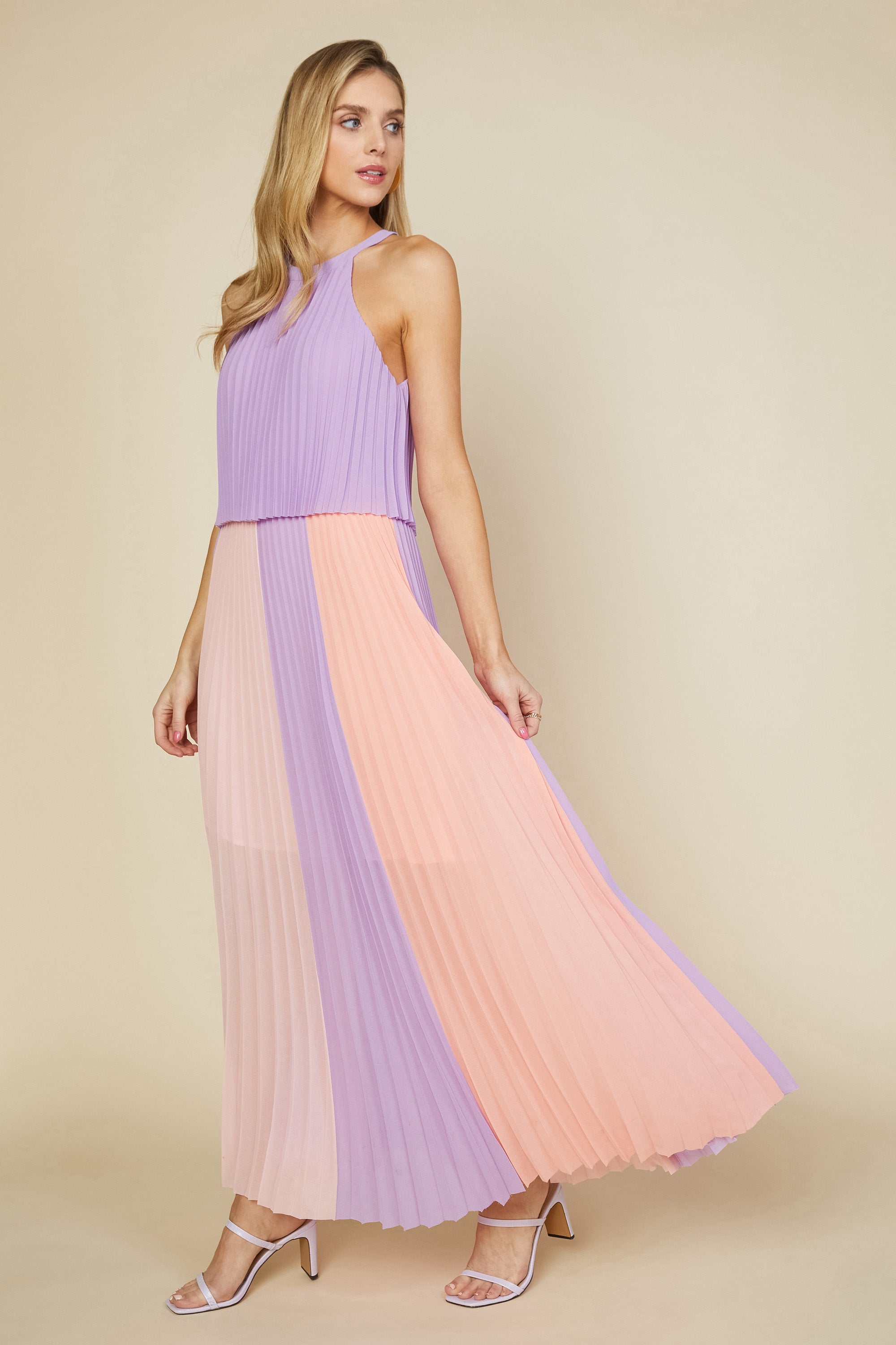 Halter Pleated Maxi Dress – SKIES ARE BLUE